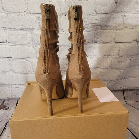 Journee Collection Women's Markie Stiletto Booties - Tan - Picture 4 of 5